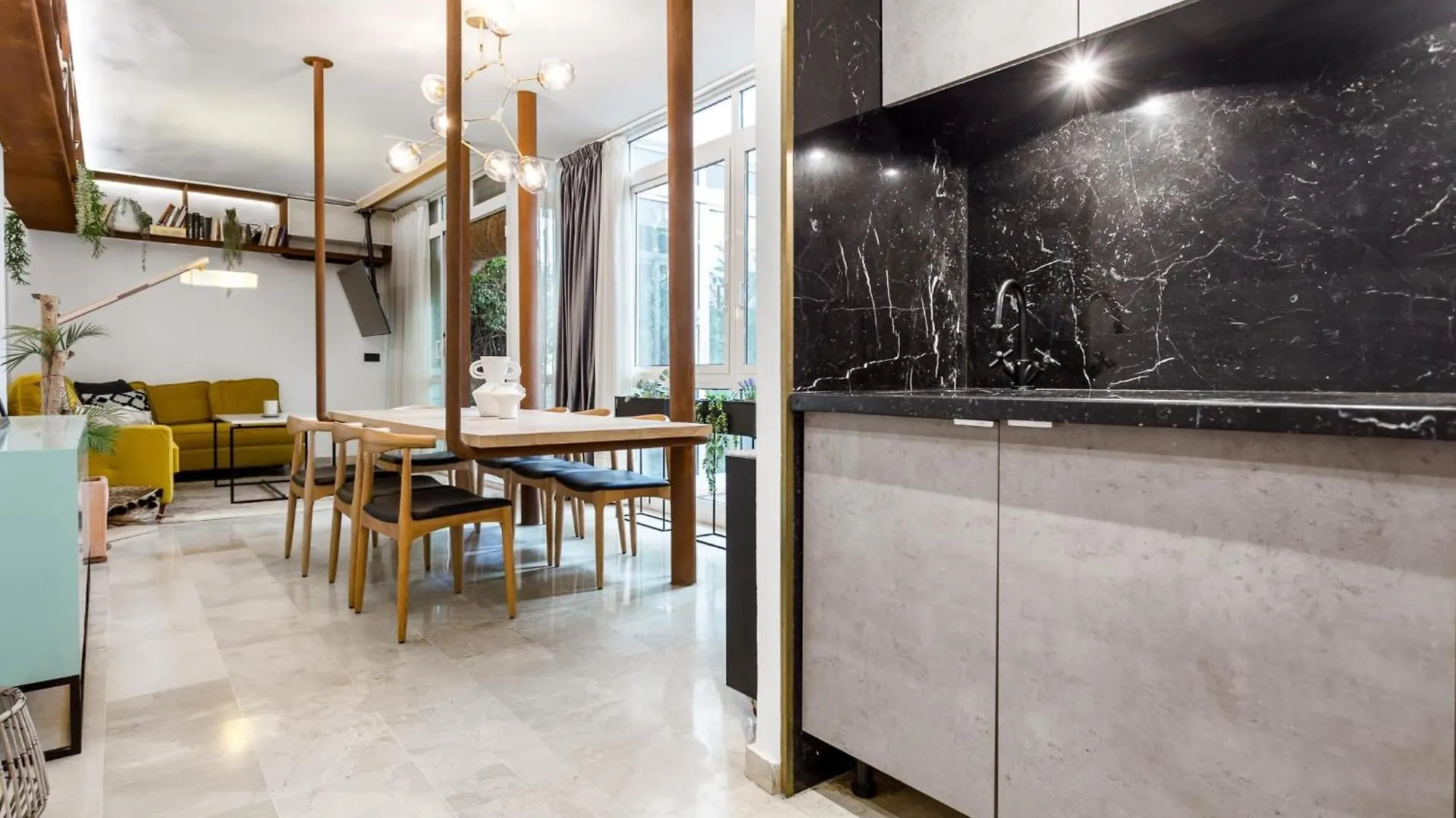 セビリアCasa Puerta De Carmonaアパートメント アパート
